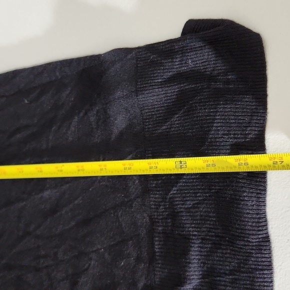 Apt 9 Sweater Large black vneck top sweater - Picture 9 of 12